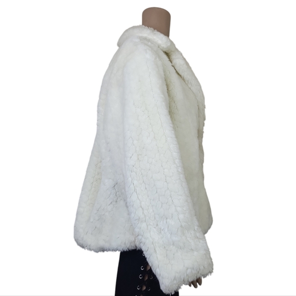 ZLC Collections Faux Fur White Jacket - Picture 3 of 5